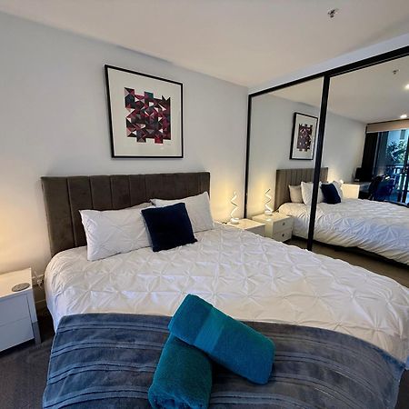 Midnight Luxe 1Br 1Bath Apartment 104 In The Heart Of Braddon Pool Sauna Secure Parking Wine Wifi Канберра Экстерьер фото