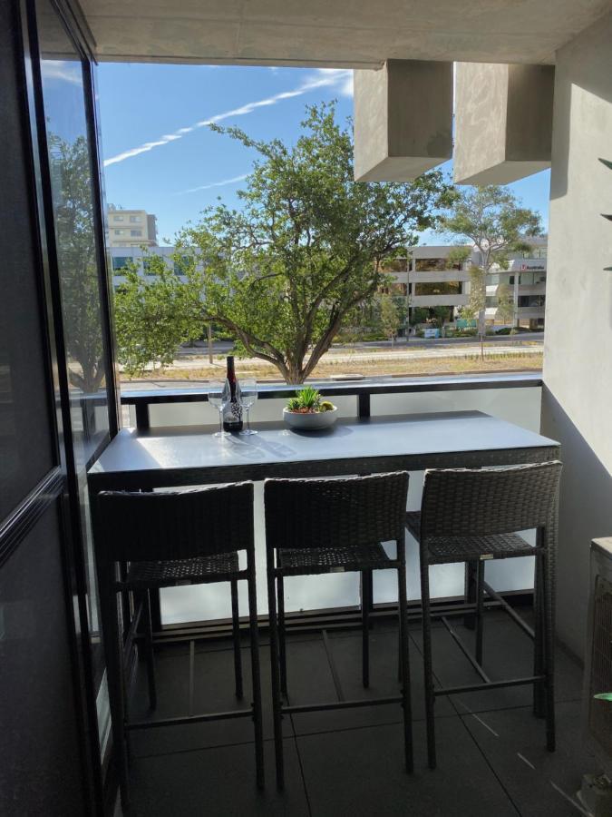 Midnight Luxe 1Br 1Bath Apartment 104 In The Heart Of Braddon Pool Sauna Secure Parking Wine Wifi Канберра Экстерьер фото