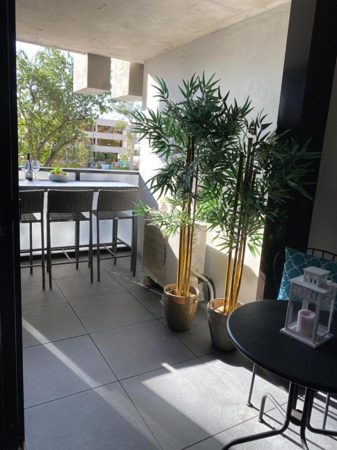 Midnight Luxe 1Br 1Bath Apartment 104 In The Heart Of Braddon Pool Sauna Secure Parking Wine Wifi Канберра Экстерьер фото