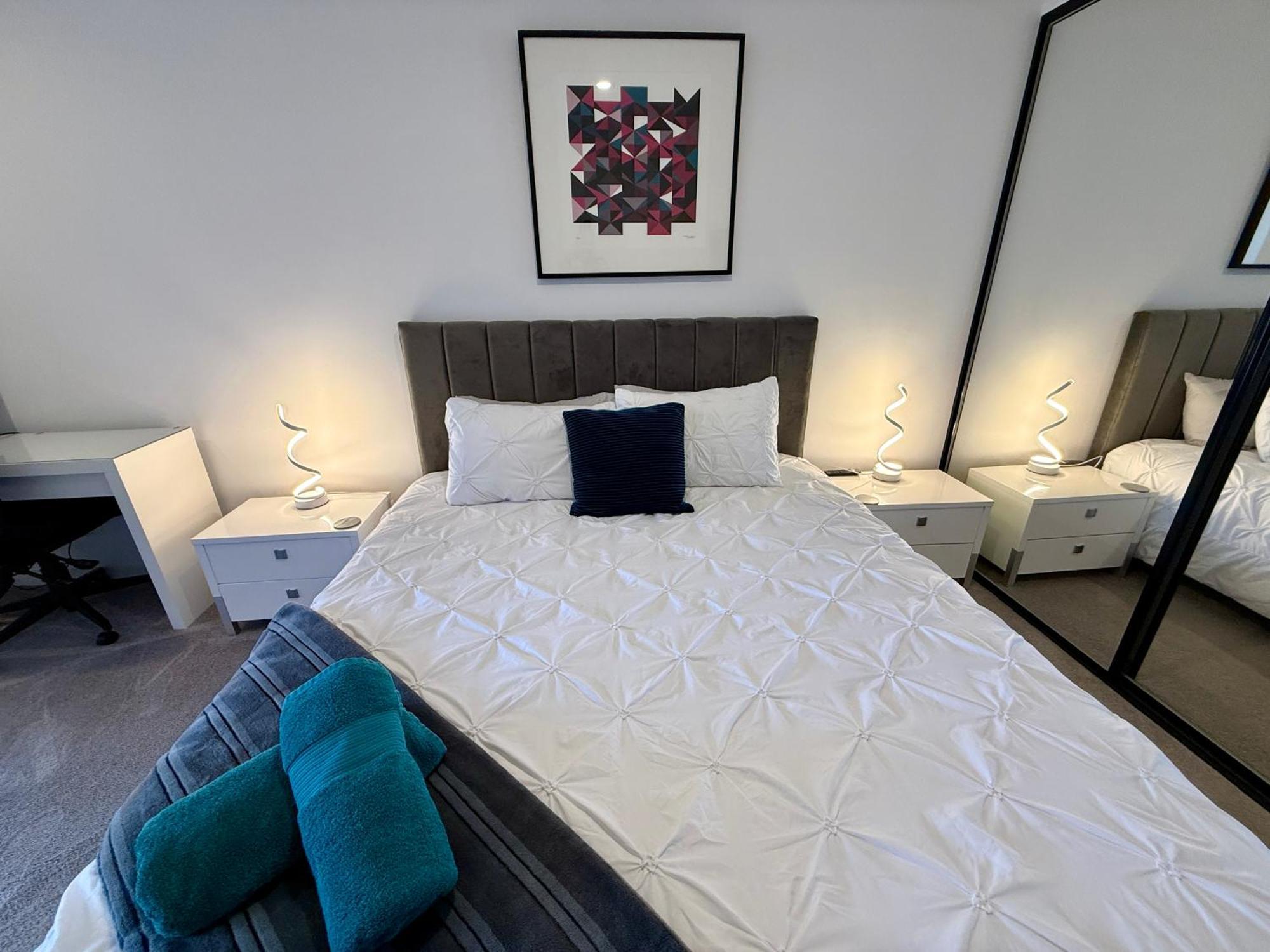 Midnight Luxe 1Br 1Bath Apartment 104 In The Heart Of Braddon Pool Sauna Secure Parking Wine Wifi Канберра Экстерьер фото
